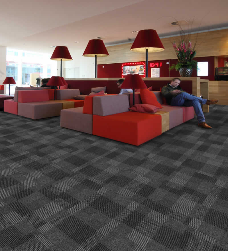 carpettiles1-design-ideas-Roomsetting-DESERT-6